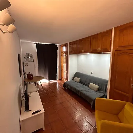 Practical And Cozy In Southern Arona *